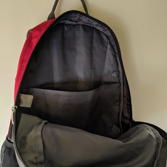 RARE Fila Backpack - Picture 4 of 6